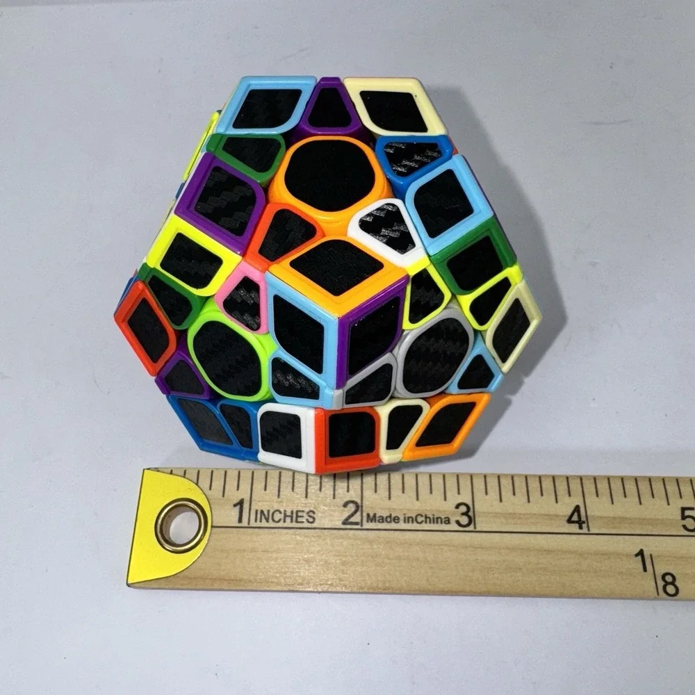 Z Cube 12 Sided Speed Megaminx Cube 3D Brain Teaser Puzzle Twist Games